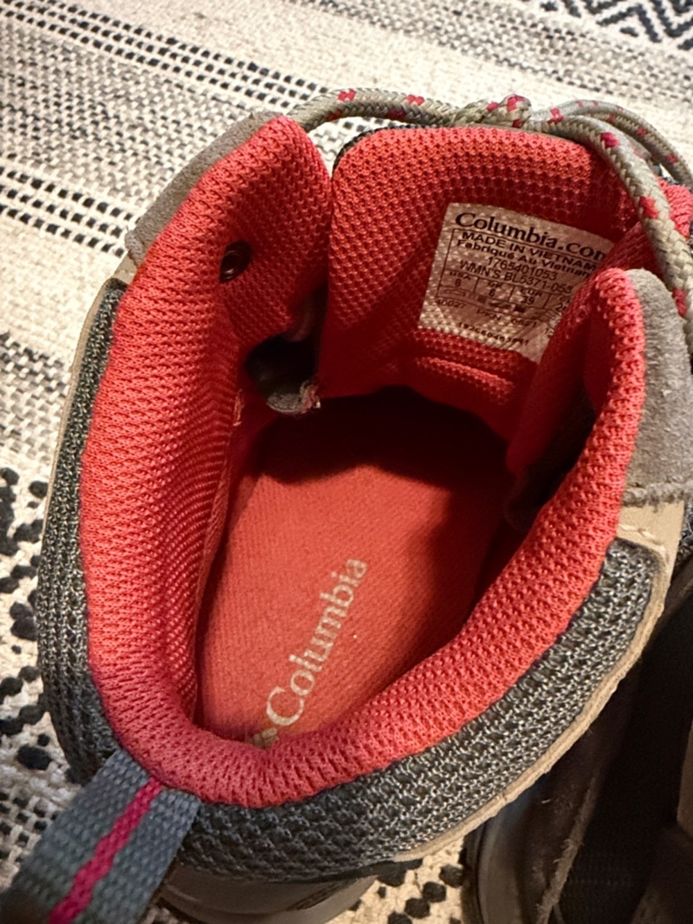 Columbia Gray Hiking Boots with Pink Interior - Picture 5 of 16
